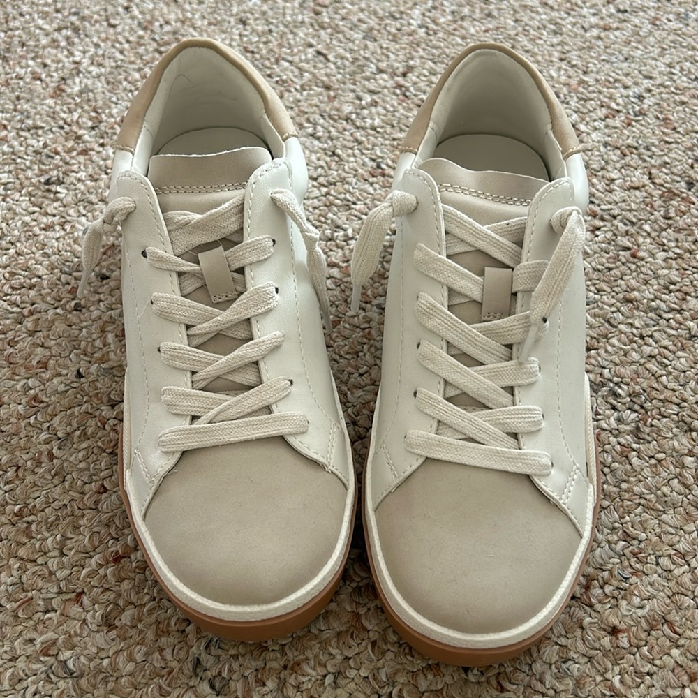 Dolce Vita Zina Sneakers